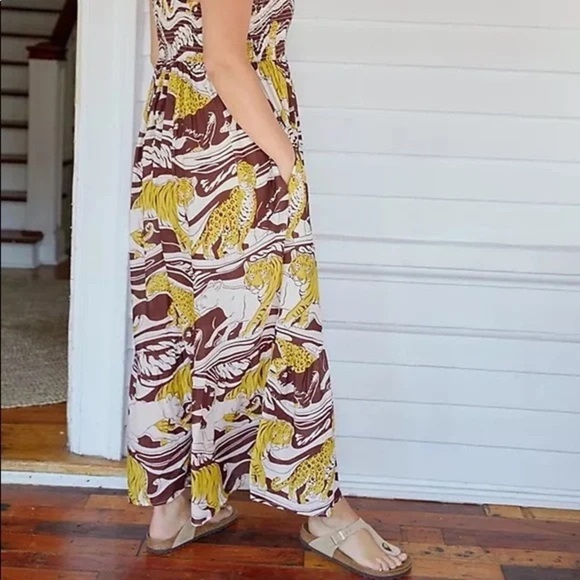 Anthropologie Short Sleeve Ruffled Smocked Maxi Dress Brown Panther Print Small - Picture 6 of 11